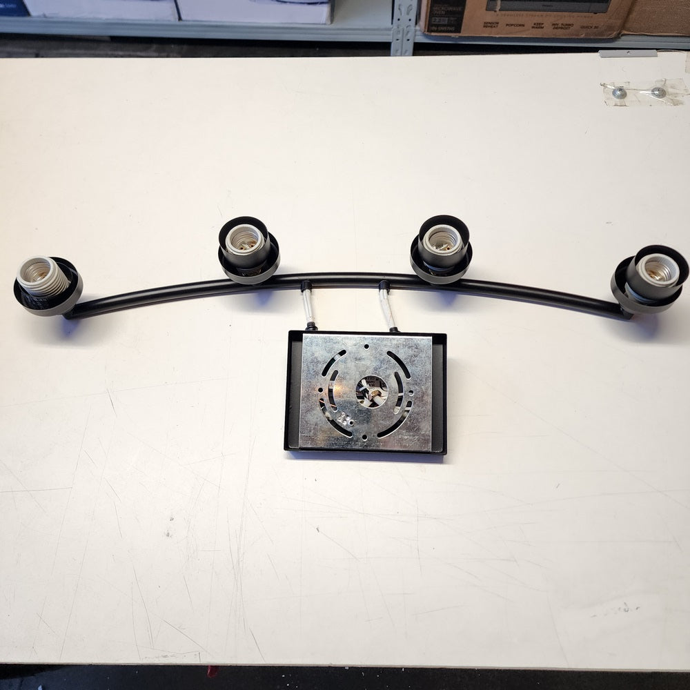 4-Light Vanity Bar Fitter 4-Light Vanity Bar Fitter